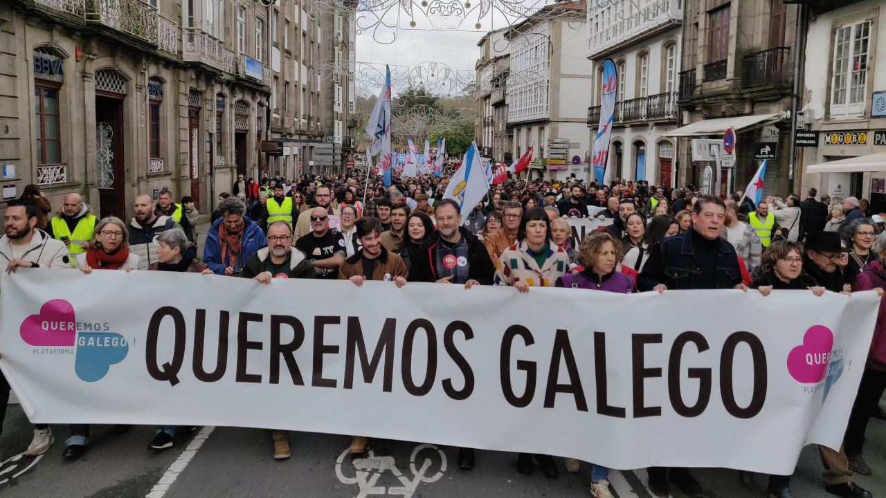 Faixa_de_Queremos_Galego.jpg